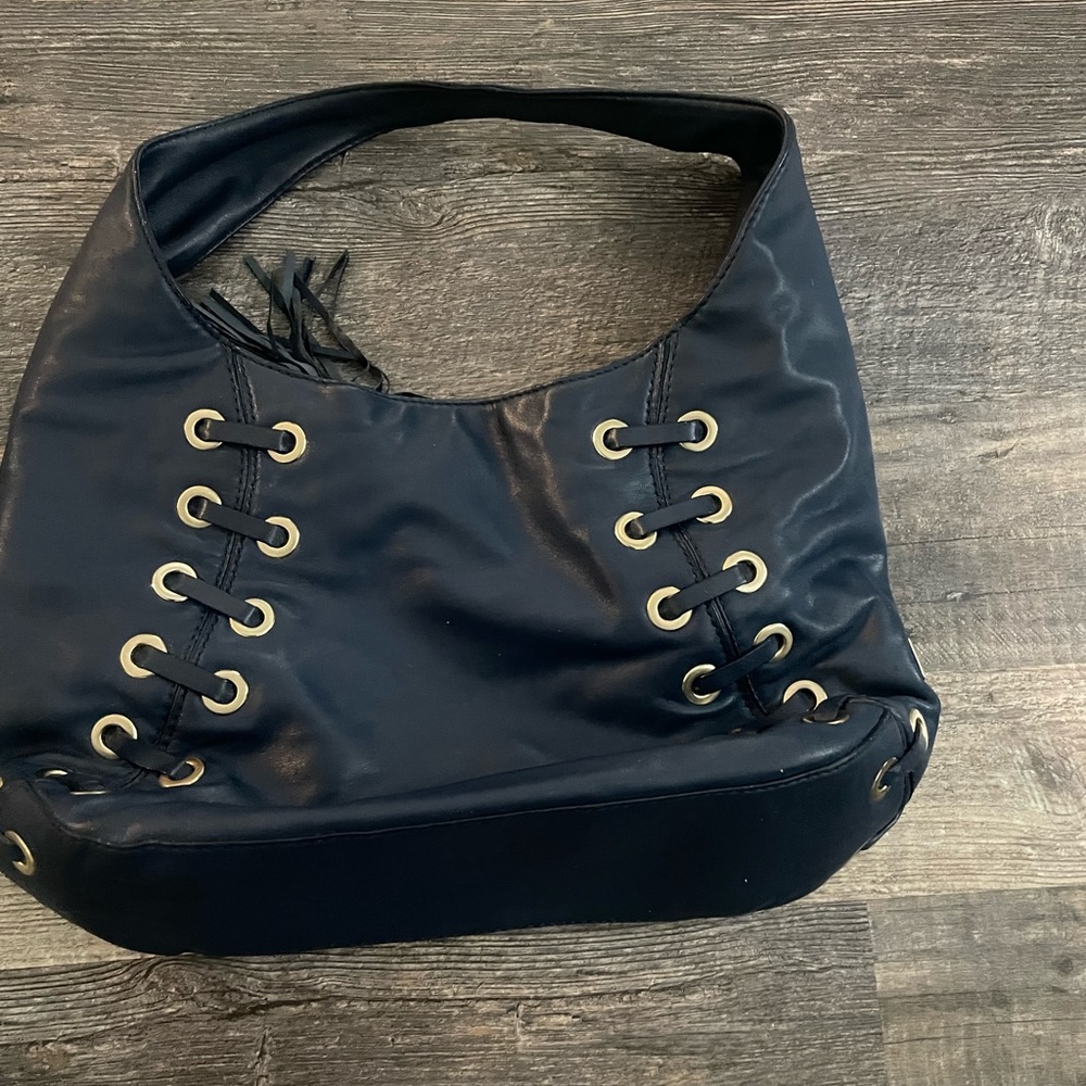 Michael Kors, leather handbag - Picture 2 of 8